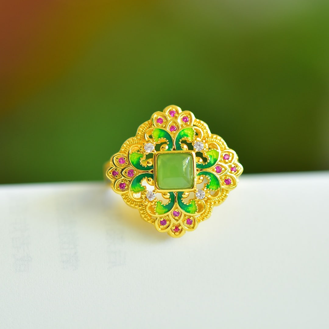 An Exquisite Sterling Silver-Gold Plated Inlaid Jasper Ring,Inlaid Diamond: An Exquisite Sterling Silver-Gold Plated Inlaid Jasper Ring,Inlaid Diamond 纯银镀金镶碧玉戒指,嵌钻石