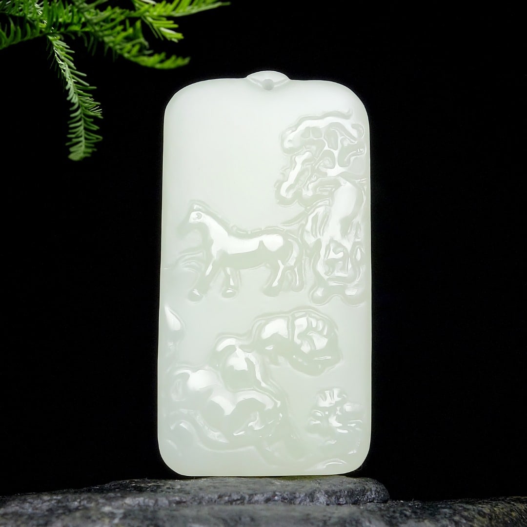An Exquisite White Jade Horse Pattern Pendant: An Exquisite White Jade Horse Pattern Pendant,Size:1.9inx1inx0.4in 白玉马纹挂件