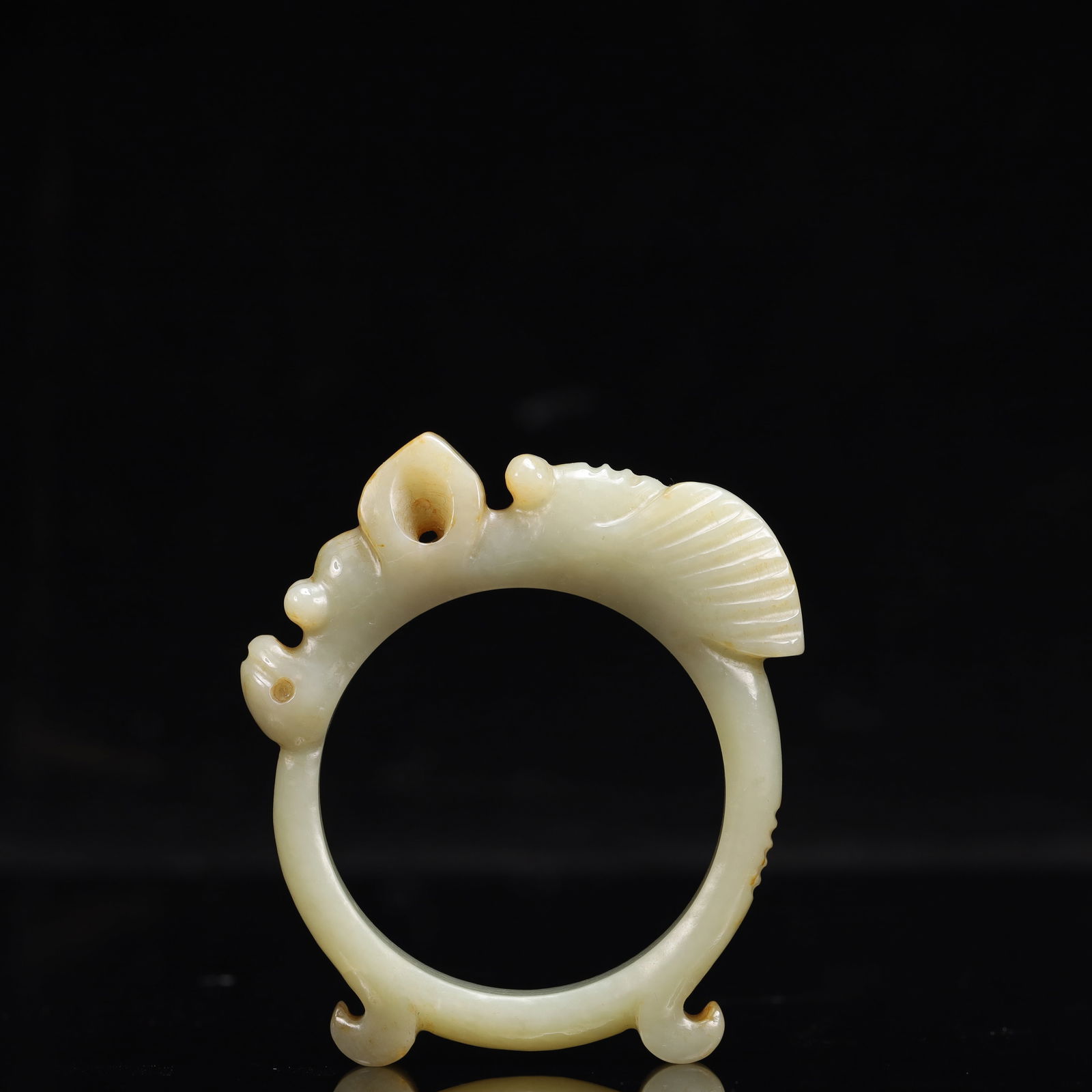 An Archaic Hongshan Culture White Jade Cicada Pattern Bracelets: An Archaic Hongshan Culture White Jade Cicada Pattern Bracelets,Ancient Time, China,Size:3.1inx3.5in,Weight:85g 红山文化白玉蝉纹手镯,中