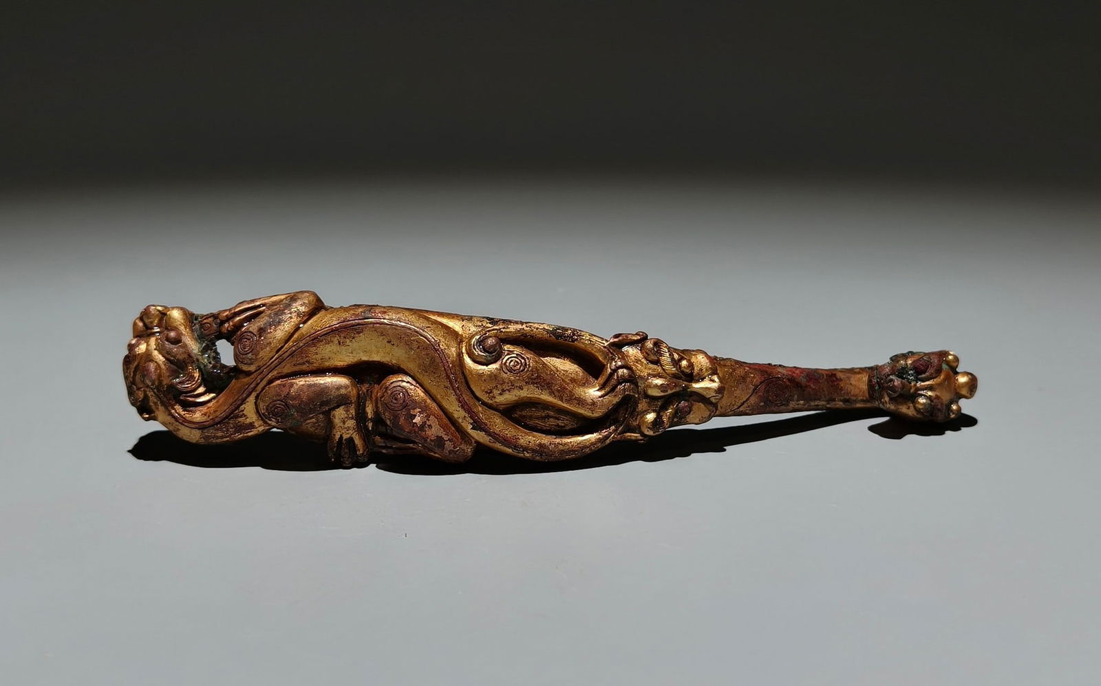 An Exquisite Gilt Bronze Dragon Hook (1 of 9)