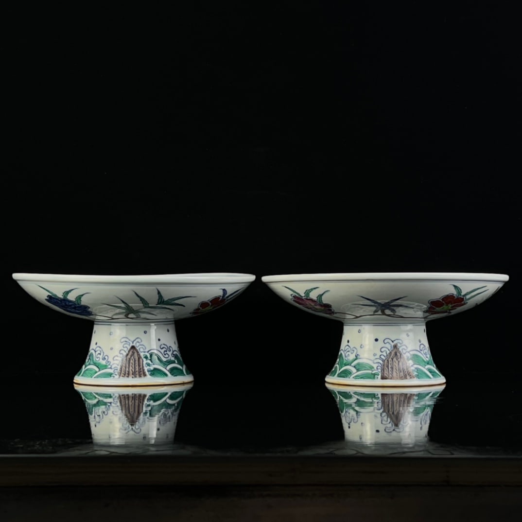 A Pair of Exquisite Doucai Flower Pattern Stem Plates (1 of 9)