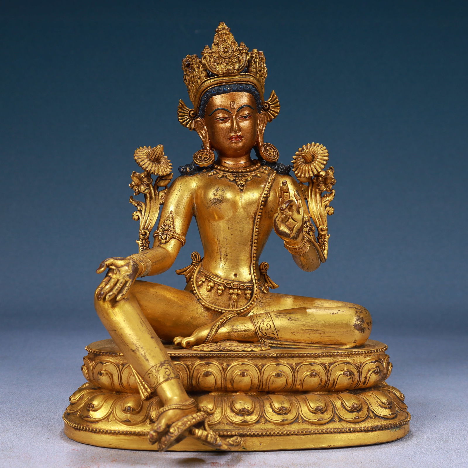 A Solemn Gilt Bronze Statue of Tara: A Solemn Gilt Bronze Statue of Tara,Qing Dynasty, China,Size:7.5inx6.3inx9.1in,Weight:2150g 铜鎏金度母像,中国清代
