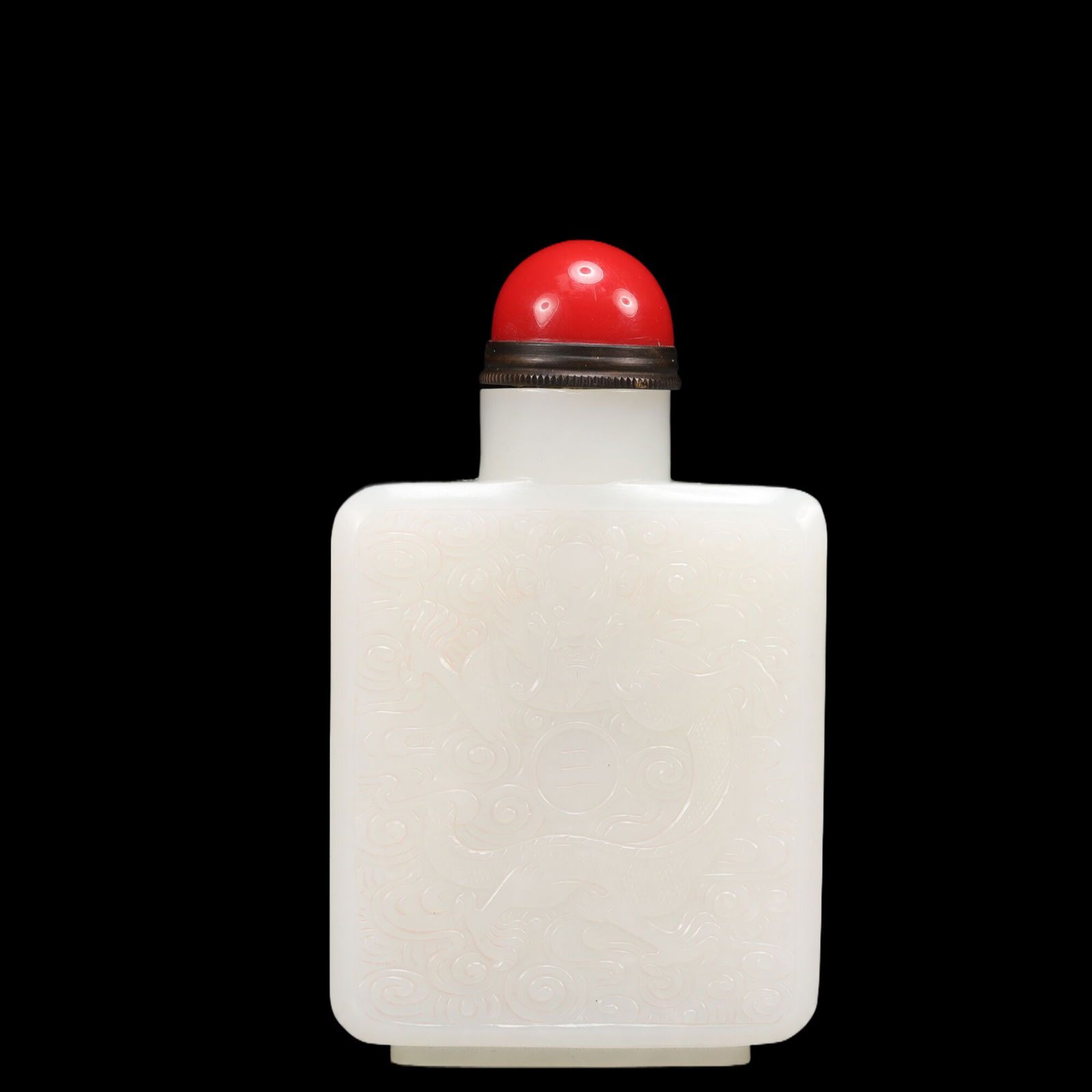 An Exquisite White Jade Dragon Pattern Snuff Bottle, Inlaid Gems: An Exquisite White Jade Dragon Pattern Snuff Bottle, Inlaid Gems, Qing Dynasty, China,乾隆款, Size:2.4inx0.8inx3.7in, Weight:210g 