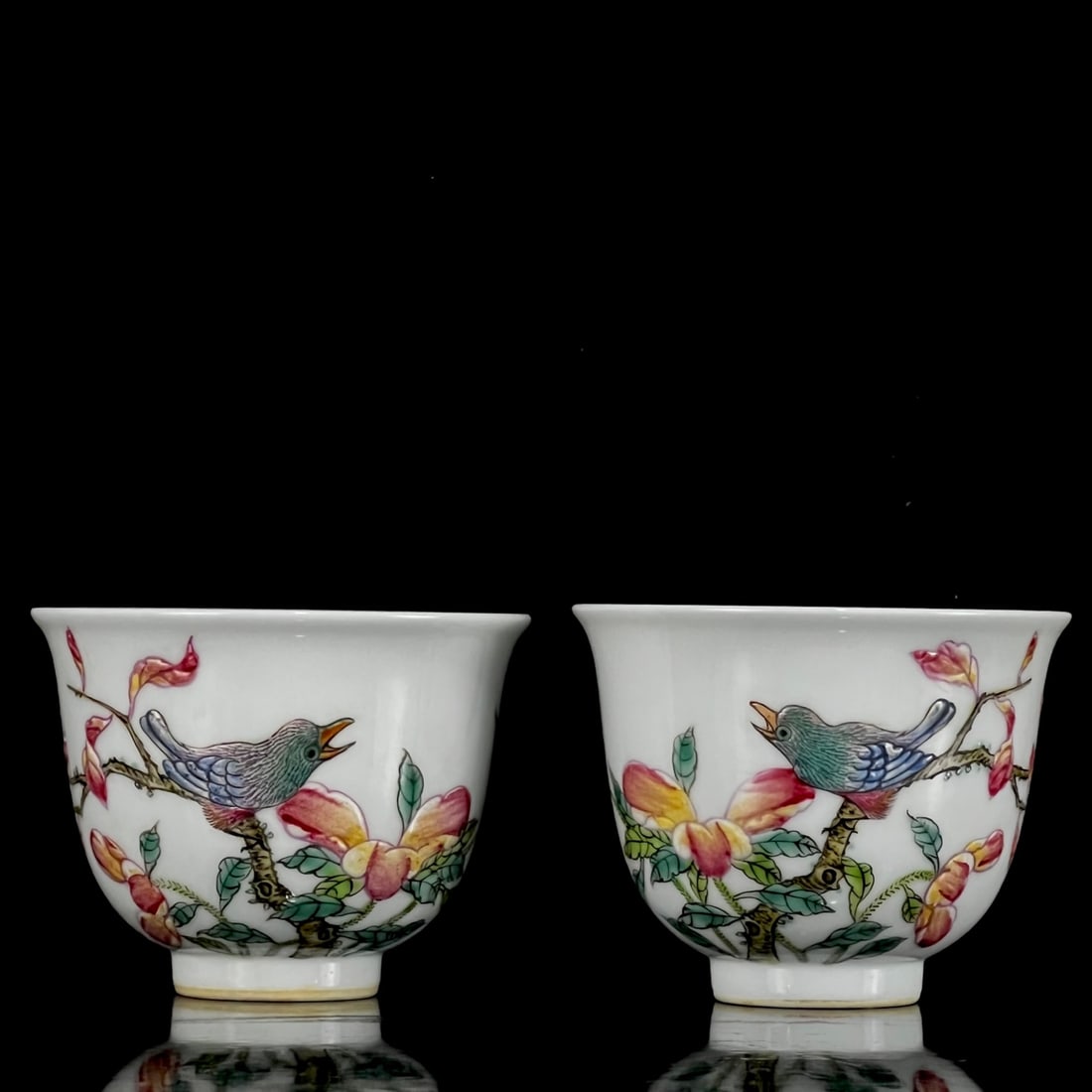 A Pair of Exquisite Famille-Rose Flower and Bird Pattern Cups,With Poem (1 of 9)
