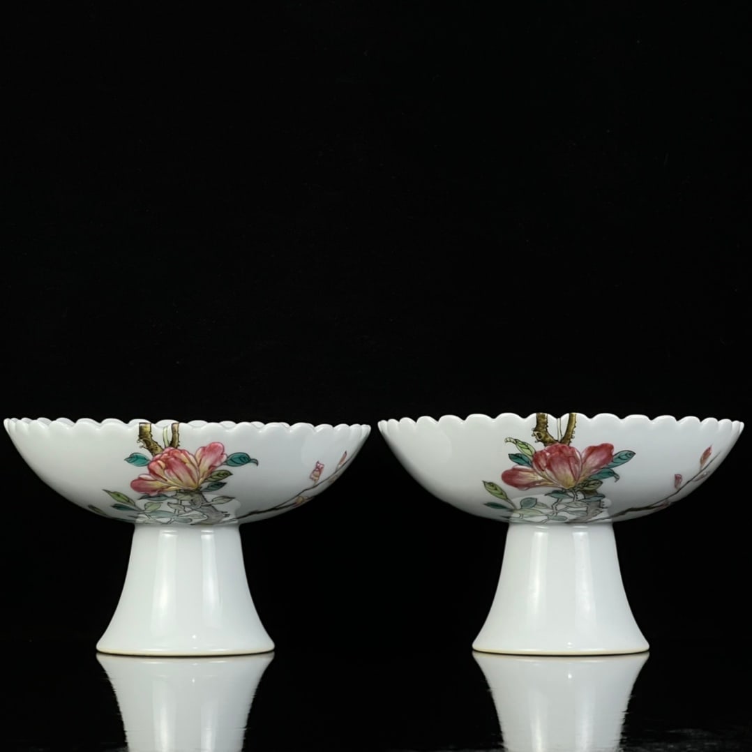 A Pair of Exquisite Famille-Rose Flower and Bird Pattern Stem Plates: A Pair of Exquisite Famille-Rose Flower and Bird Pattern Stem Plates,Qing Dynasty, China,Yongzheng Six-character Mark,Size:4.3inx6.7in 一对粉彩花鸟纹高&