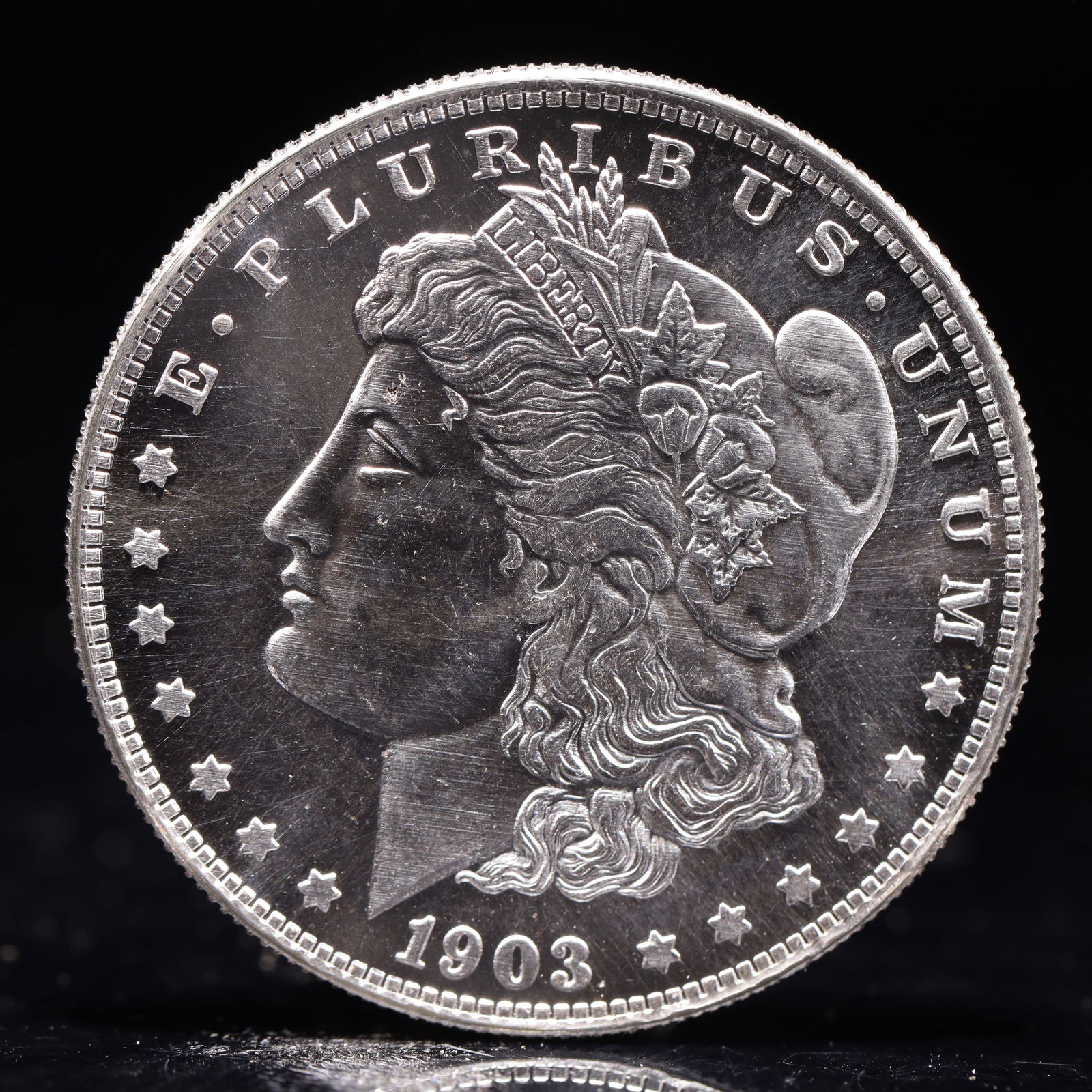 USA Morgan Dollar 1903 Coin (1 of 2)