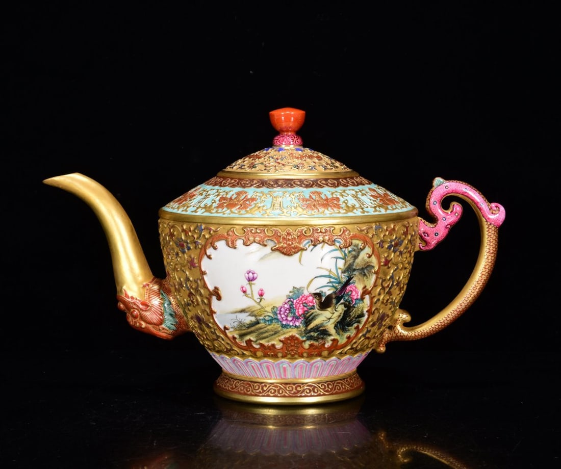 An Exquisite Enamel Gilt Flower and Bird Pattern Ewer (1 of 9)