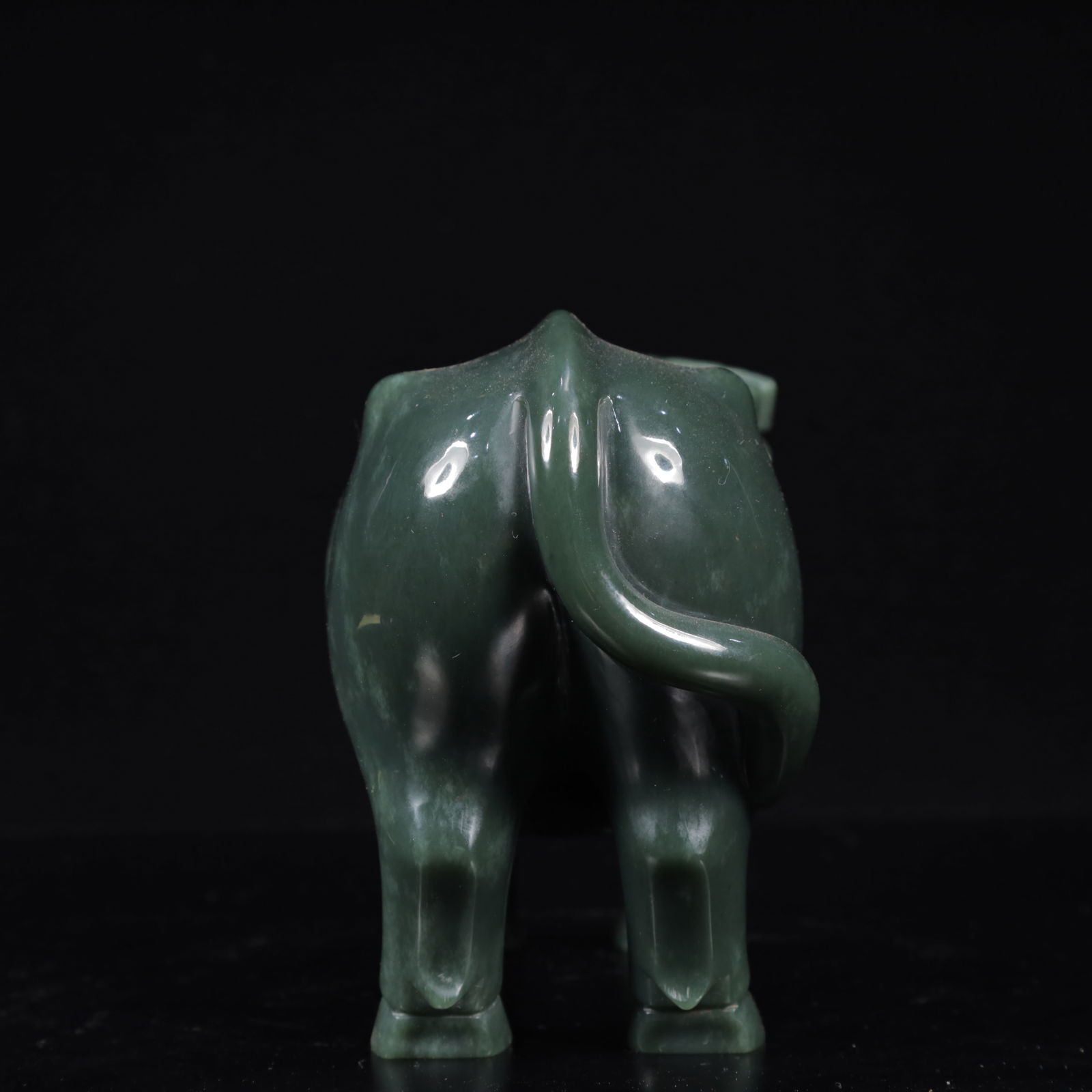 An Exquisite Jasper Buffalo Pattern Ornament - 10