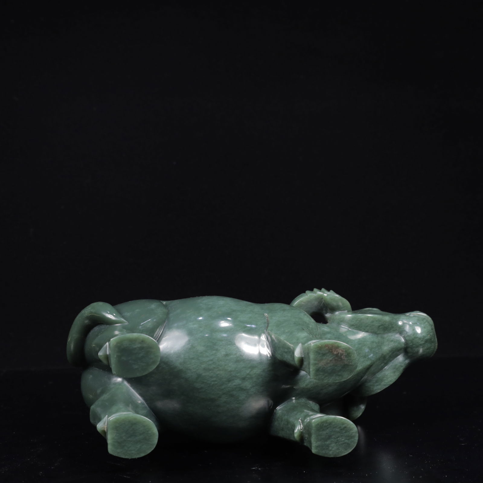 An Exquisite Jasper Buffalo Pattern Ornament - 13