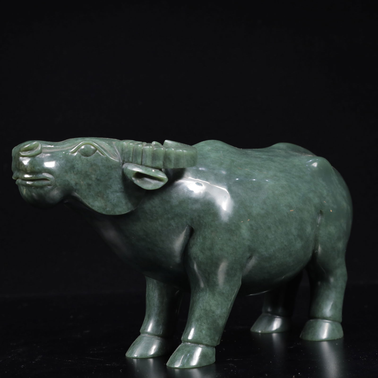 An Exquisite Jasper Buffalo Pattern Ornament - 5