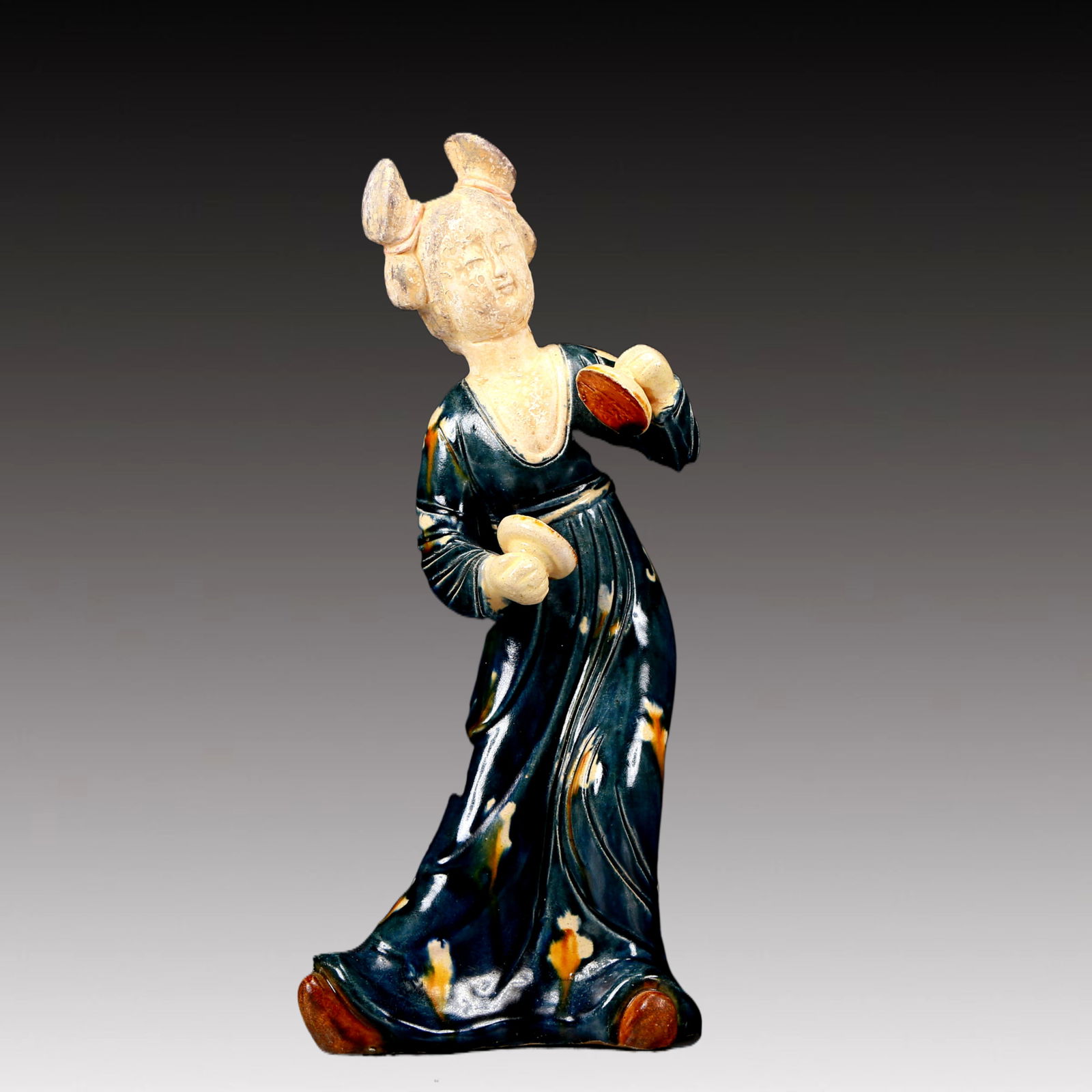 A Rare Tang Tri-Color Glazed Pottery Dancing Figurines (1 of 9)