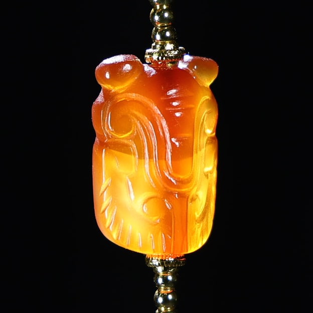 An Exquisite Agate Necklace - 4