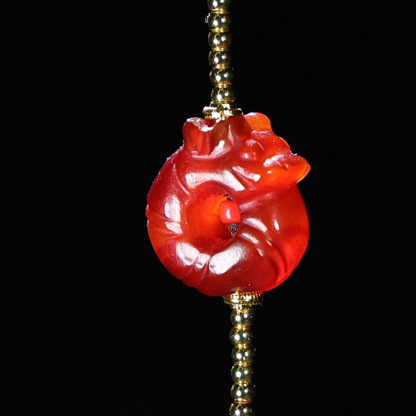 An Exquisite Agate Necklace - 7