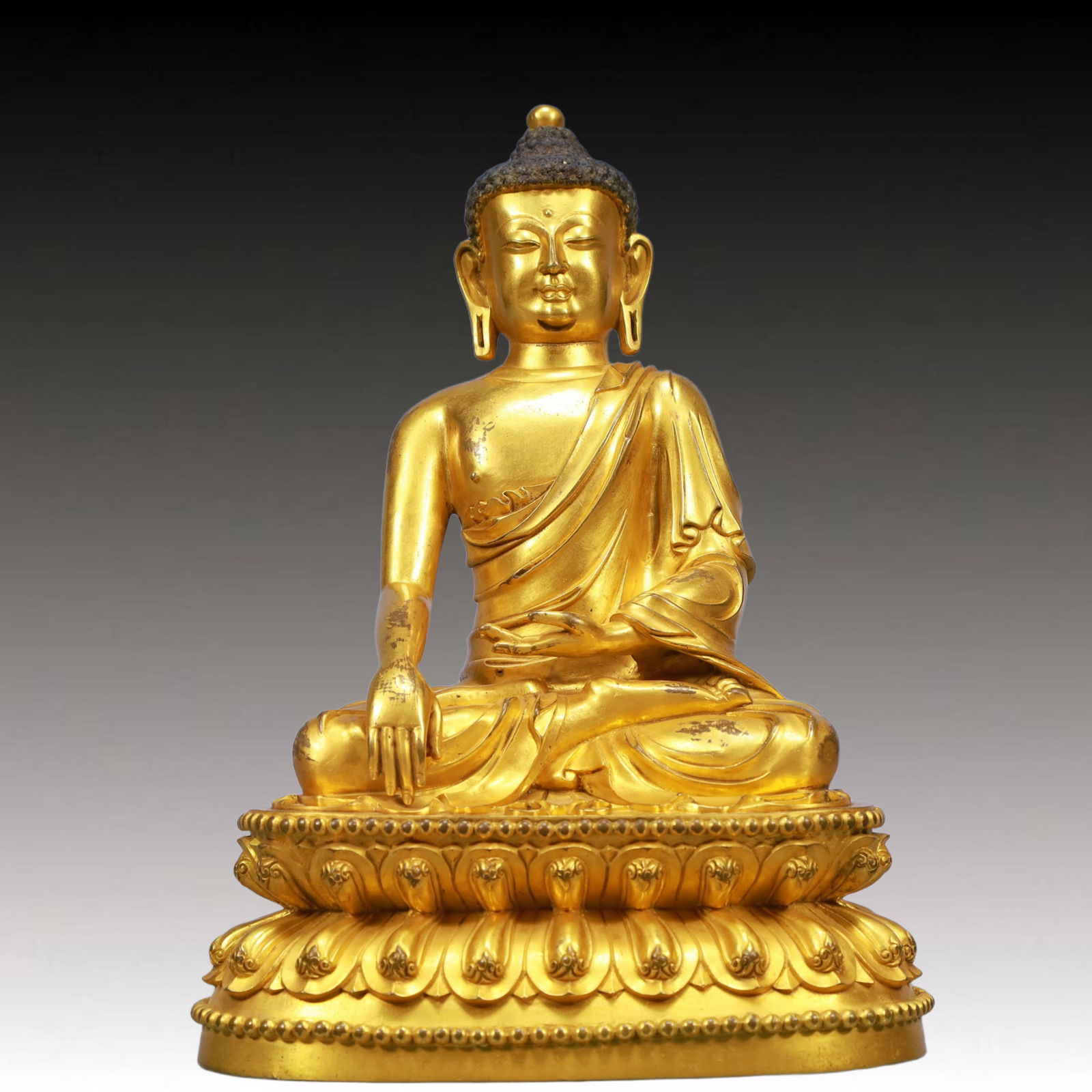 A Solemn Gilt Bronze Statue of Sakyamuni (1 of 10)