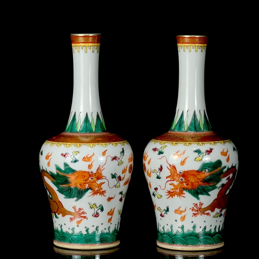A Pair of Exquisite Famille-Rose Painted Gold Seawater,Auspicious Cloud and Dragon Pattern Vases (1 of 9)