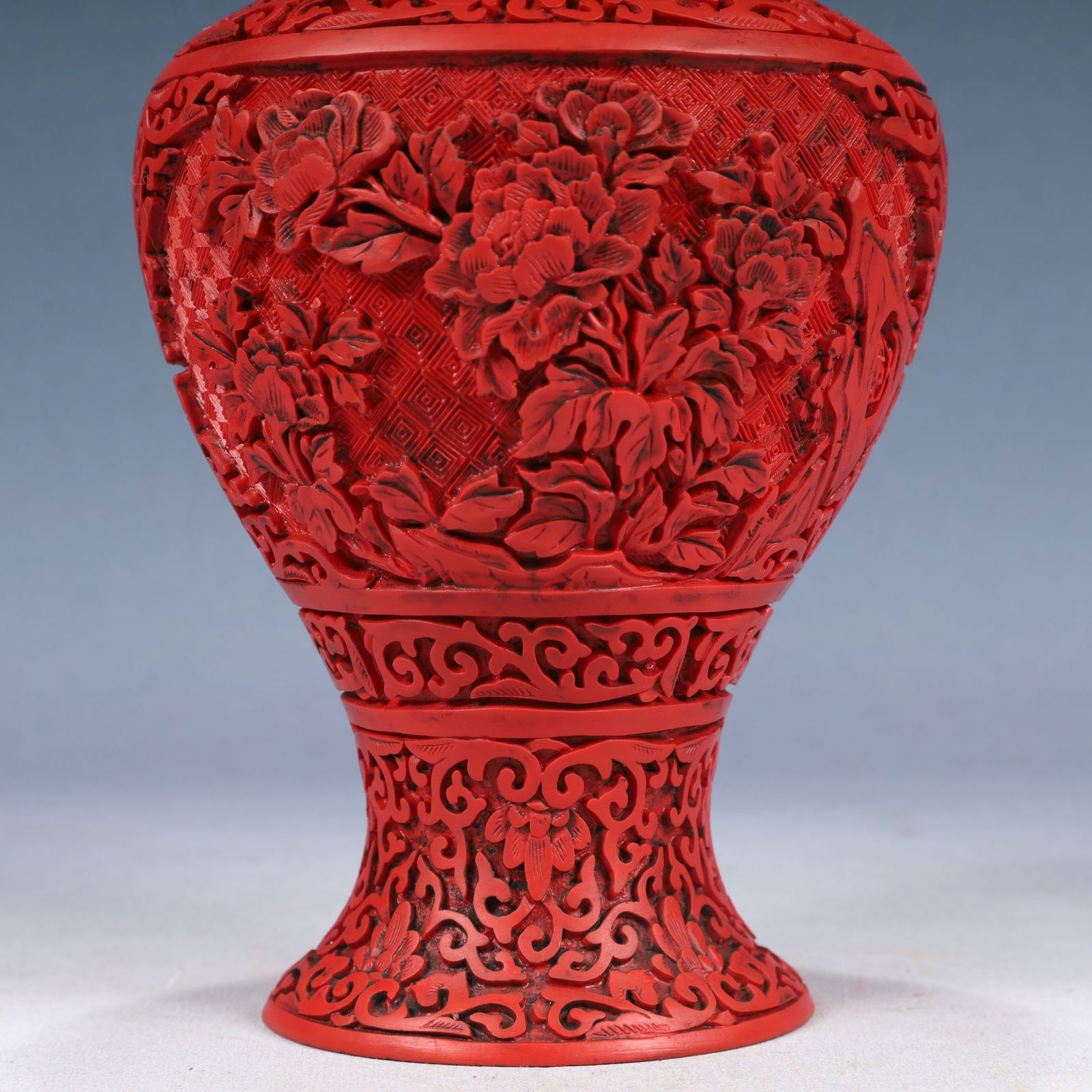 A Rare Carved Red Lacquer Flower Pattern Vase - 3