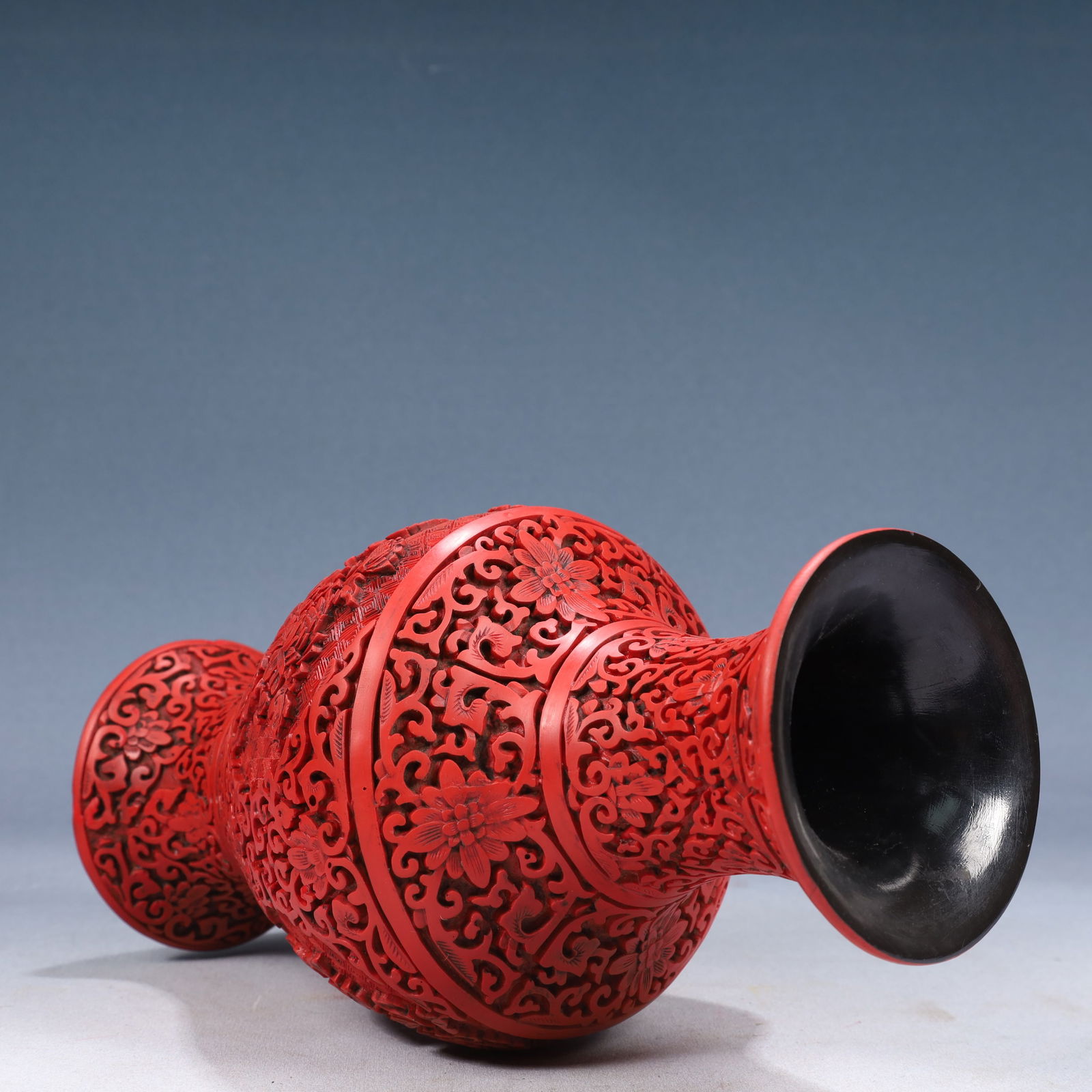 A Rare Carved Red Lacquer Flower Pattern Vase - 9