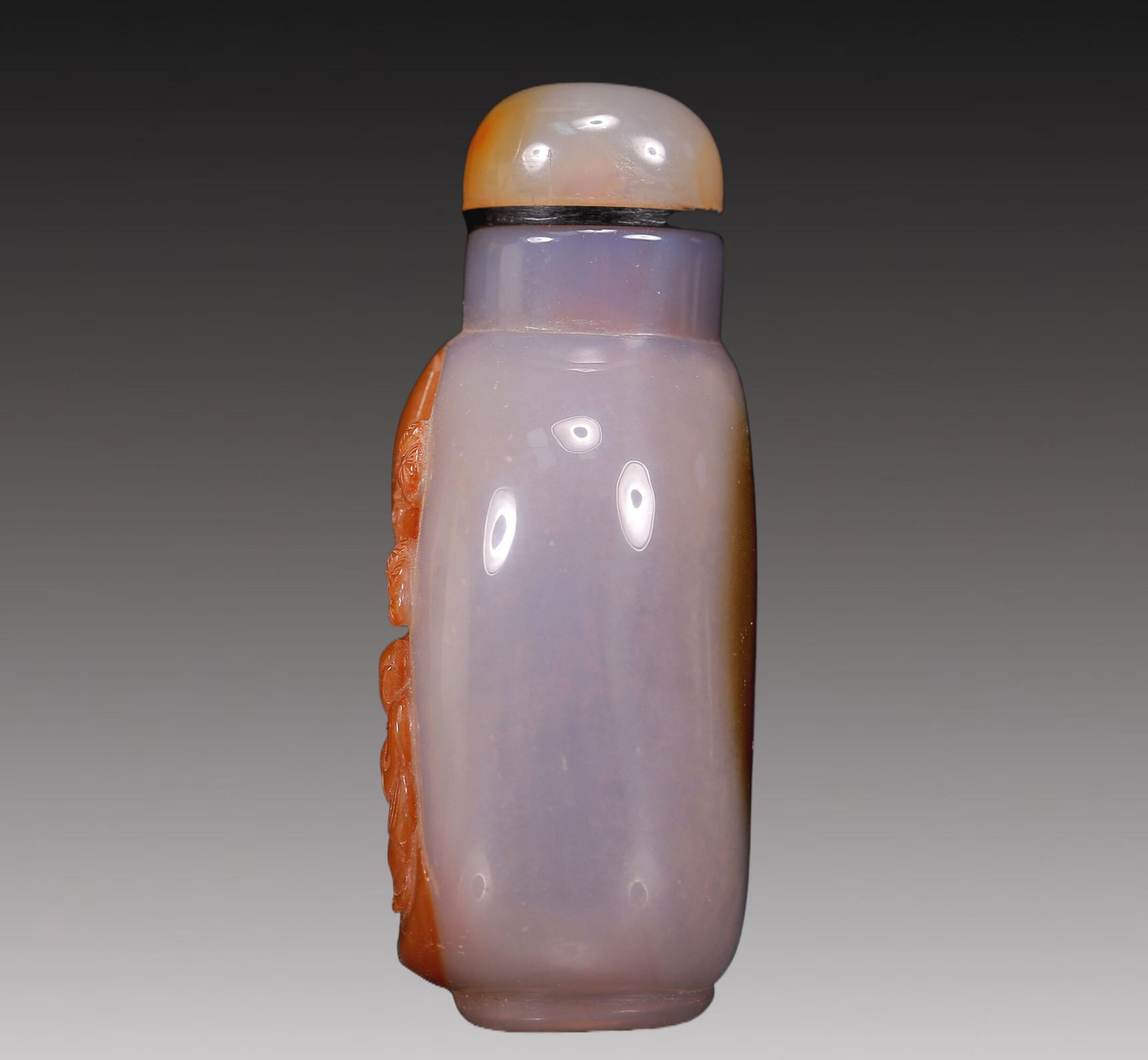 An Agate 'Figure' Snuff Bottle - 3