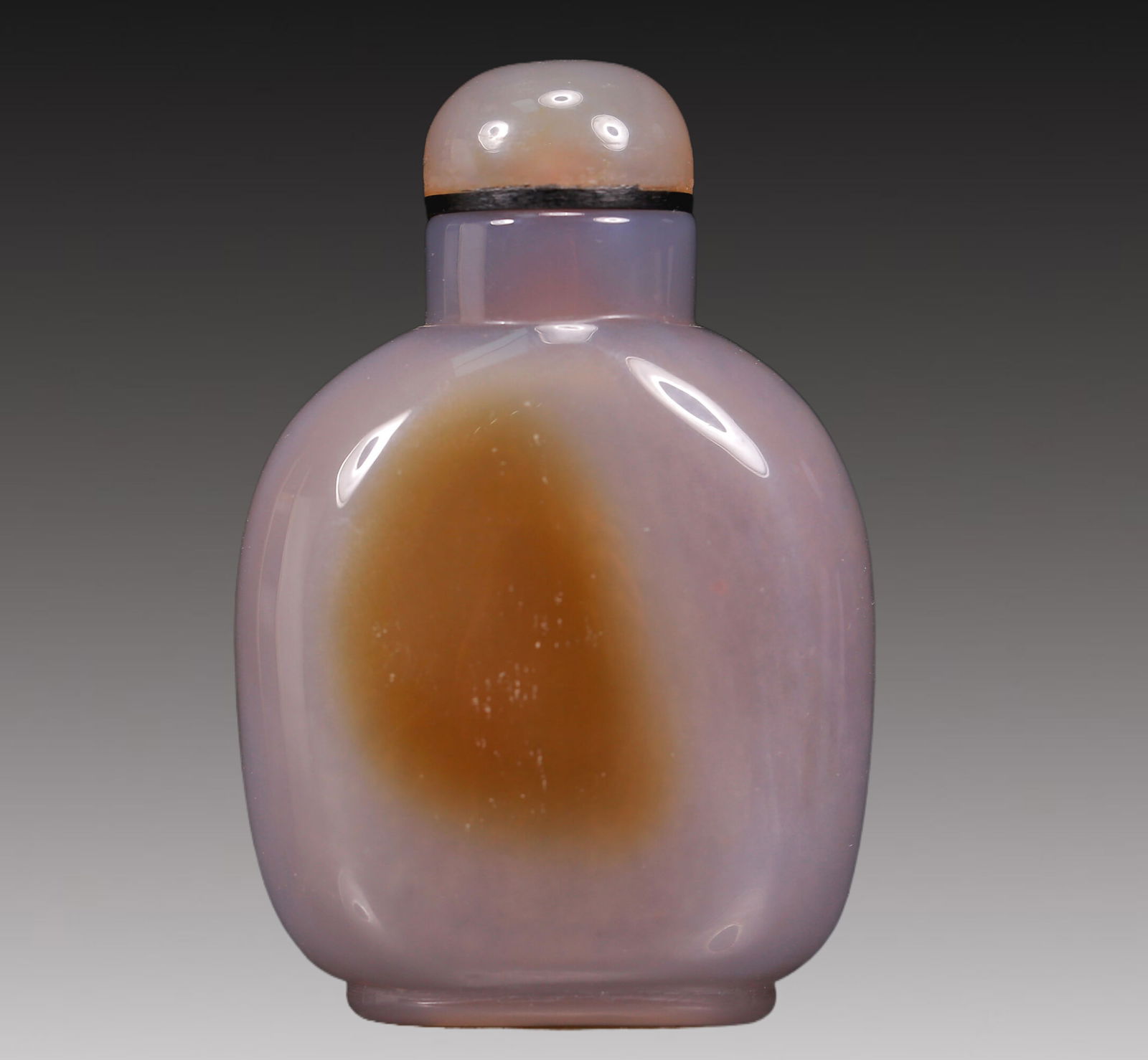 An Agate 'Figure' Snuff Bottle - 5