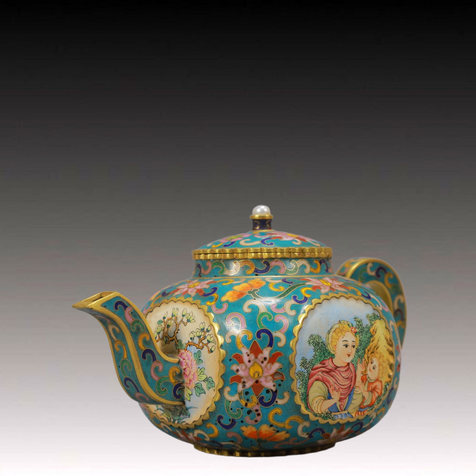 An Exquisite Painted Enamel Figure Pattern Ewer - 4