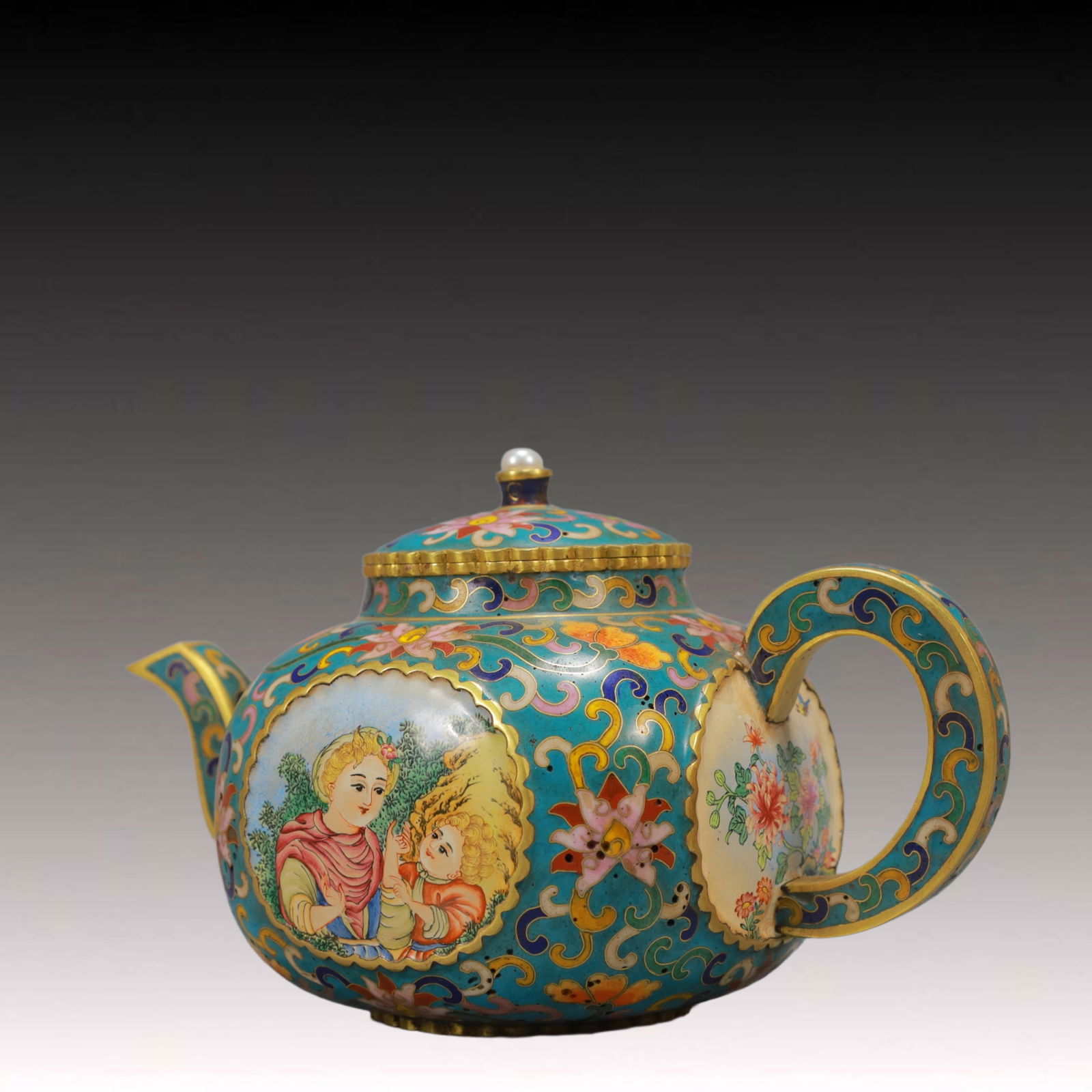 An Exquisite Painted Enamel Figure Pattern Ewer - 6