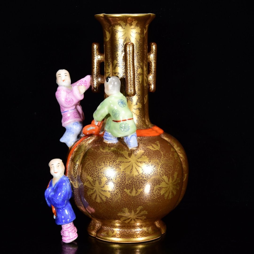 An Exquisite Brown Glazed Painted Gold Lotus and Figure Pattern Vase: An Exquisite Brown Glazed Painted Gold Lotus and Figure Pattern Vase,Qing Dynasty, China,Qianlong Six-character Mark,Size:8.3inx4.7in 