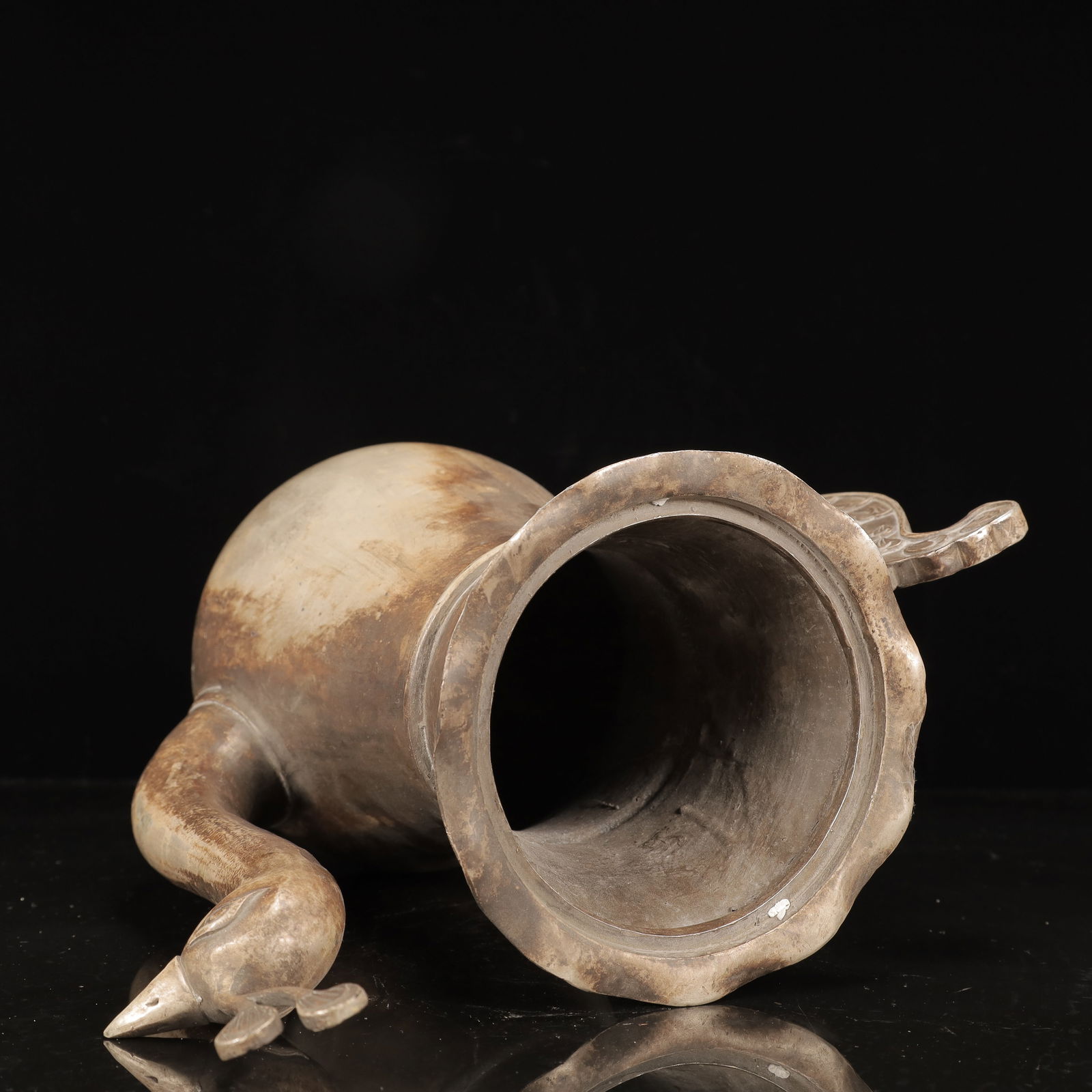 A Huge Silver Peacock Pattern Ewer - 12