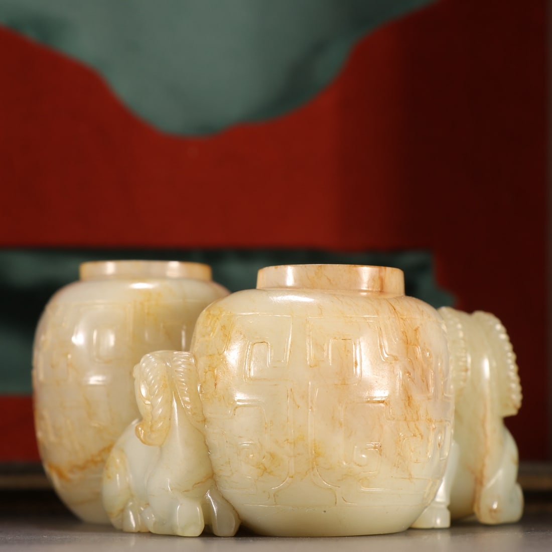 An Exquisite White Jade Sheep Pattern Water Pot - 7