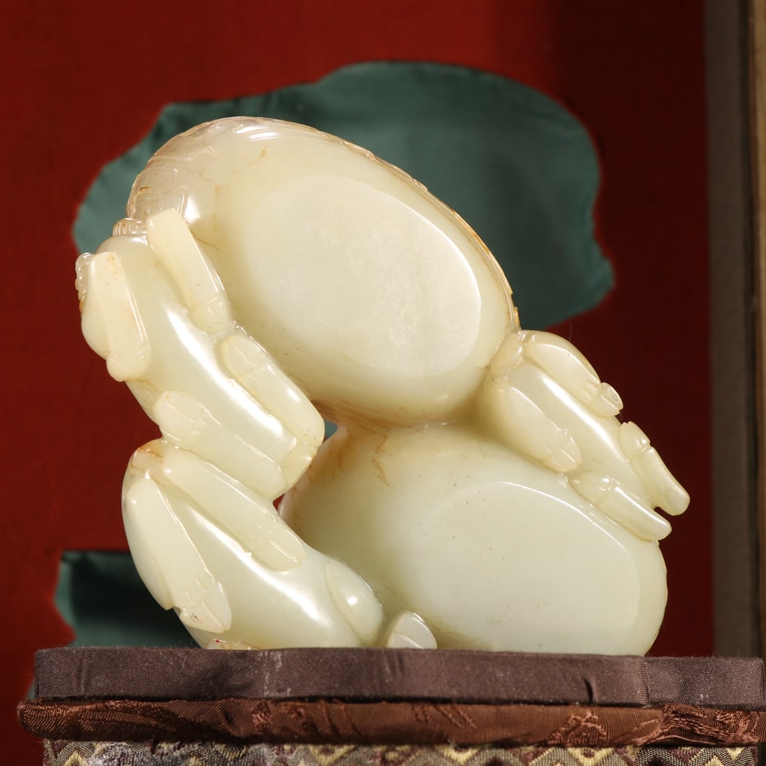 An Exquisite White Jade Sheep Pattern Water Pot - 9