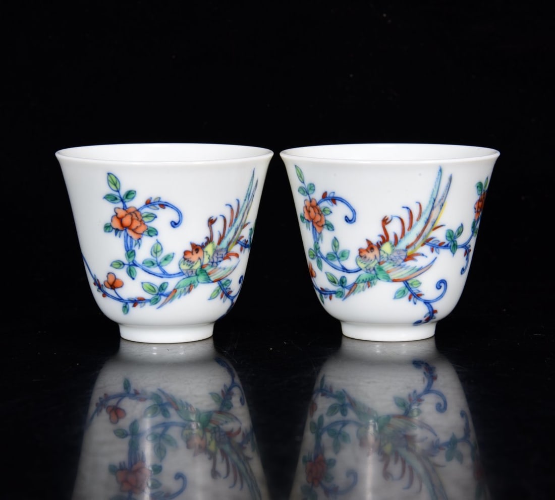 A Pair of Exquisite Doucai Flower and Bird Pattern Cups (1 of 9)