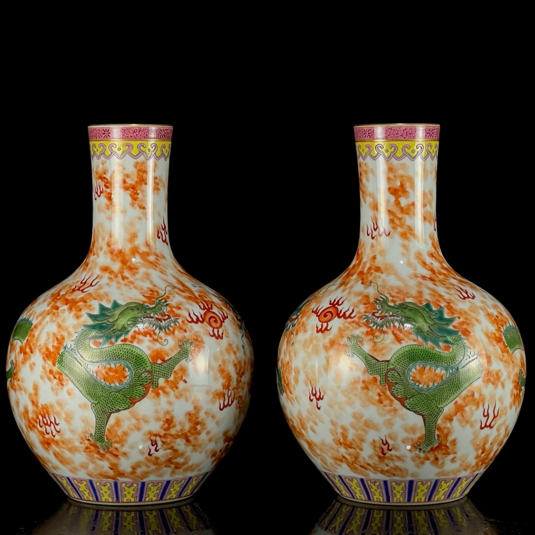 A Pair of Rare Iron-Red Glazed Famille-Rose Painted Gold Dragon Pattern Vases (1 of 9)
