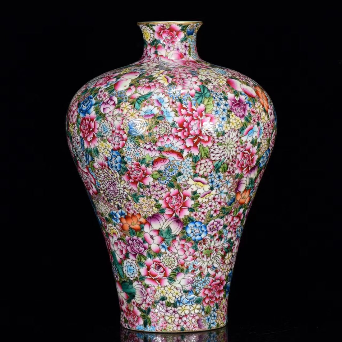 A Rare Famille-Rose Painted Gold Flower Pattern Vase (1 of 9)