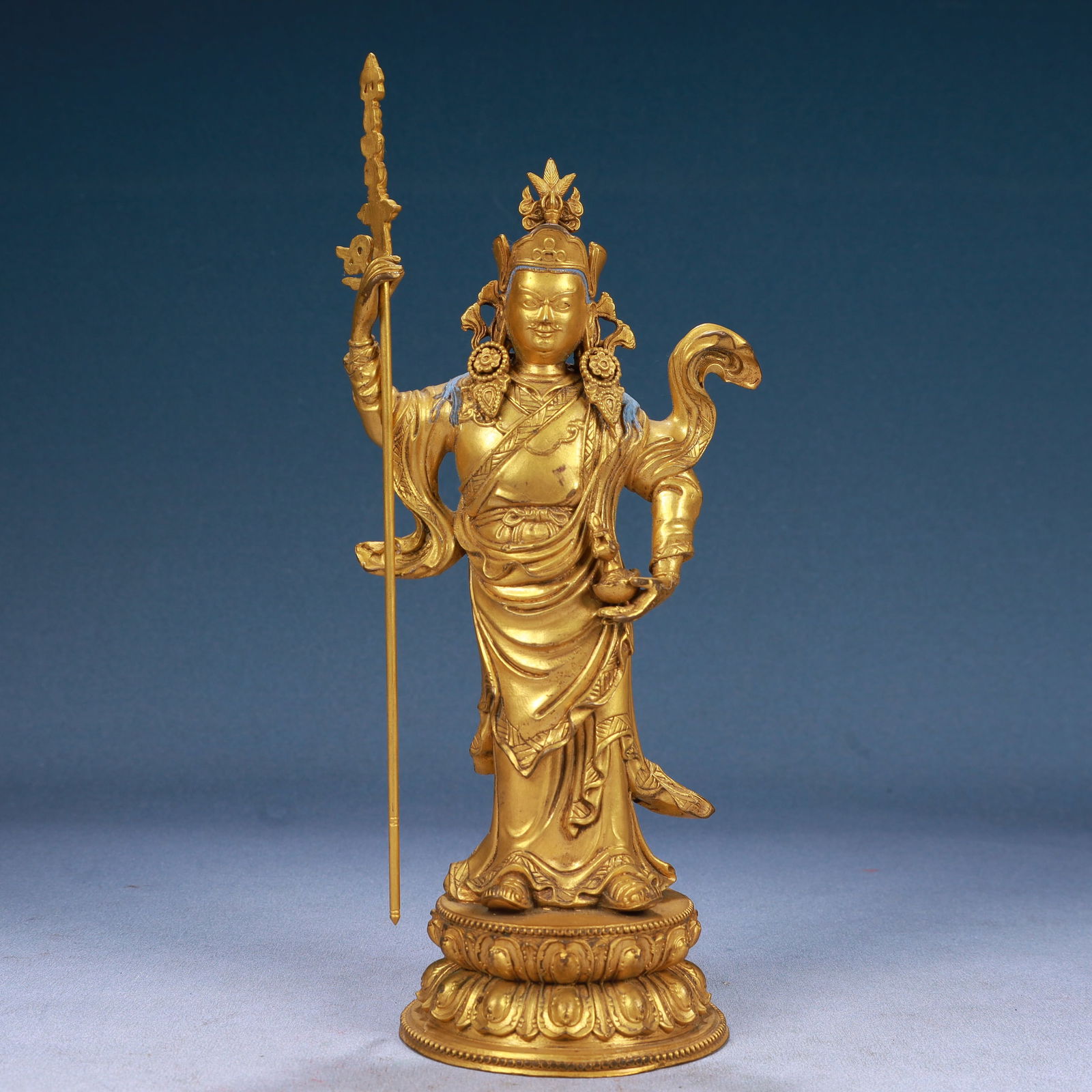 A Solemn Gilt Bronze Statue of Padma Sambhava: A Solemn Gilt Bronze Statue of Padma Sambhava,Qing Dynasty, China,Size:3.7inx11.4in,Weight:1050g 铜鎏金莲花生大士像,中国清ߣ