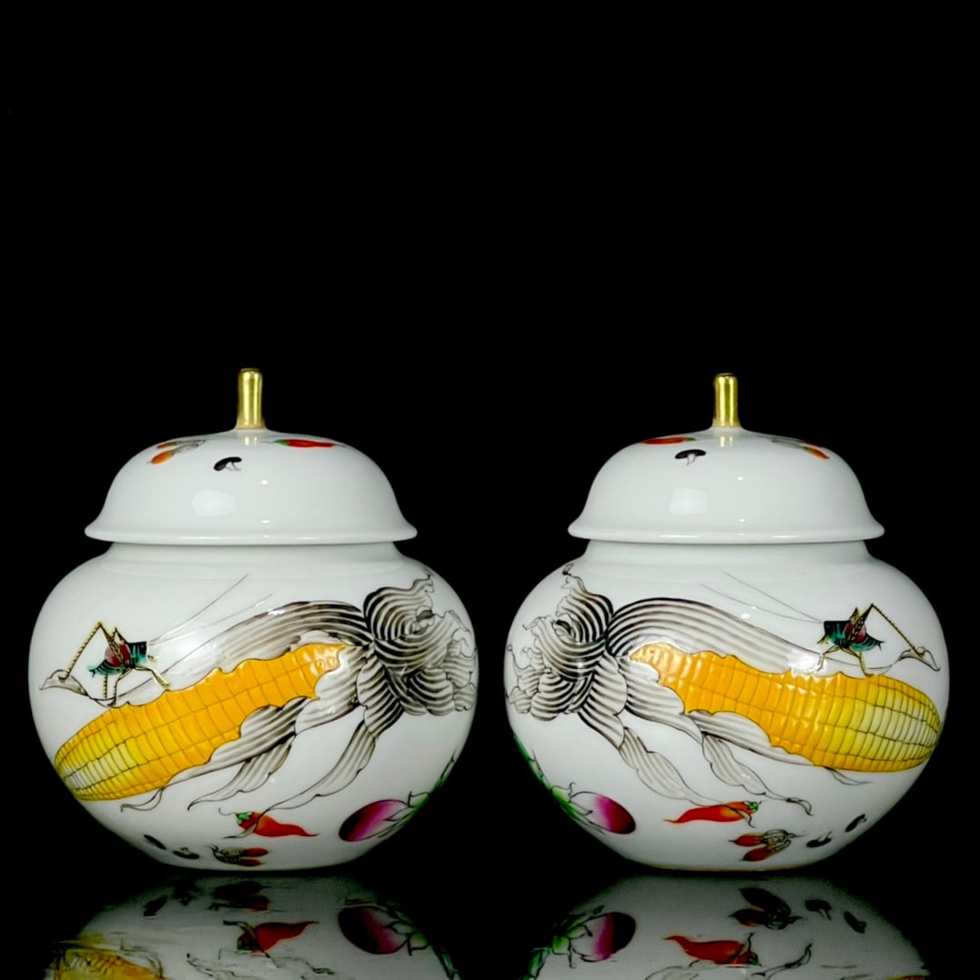 A Pair of Exquisite Enamel Painted Gold Corn and Insect Pattern Tea Caddys,With Poem (1 of 9)