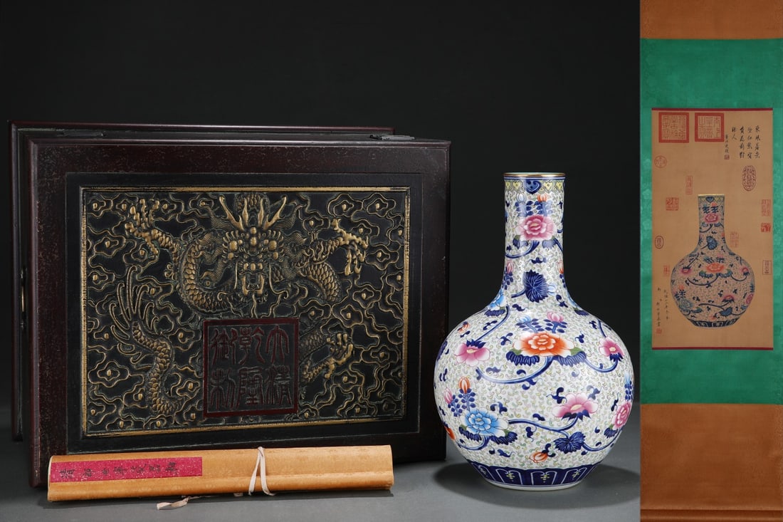 A Rare Blue and White Famille-Rose Painted Gold Peony Pattern Vase,With Vertical Scroll Painting on: A Rare Blue and White Famille-Rose Painted Gold Peony Pattern Vase,With Vertical Scroll Painting on Silk,Qing Dynasty, China,Qianlong Six-character Mark,Size:14.4inx9.2in,(Without frame)24.4inx12.6in