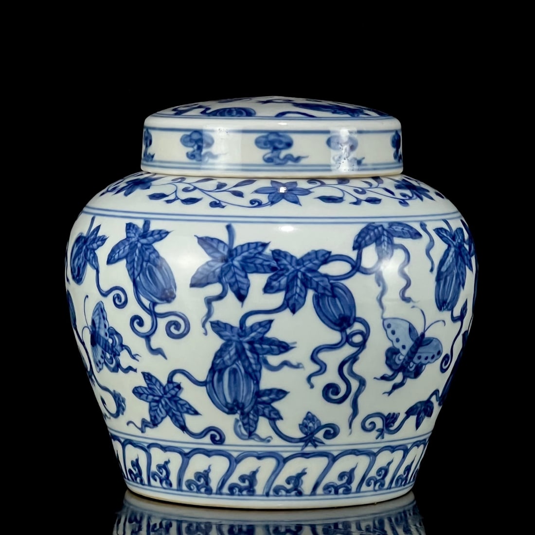 An Exquisite Blue and White Pumpkin and Butterfly Pattern Cover Jar (1 of 8)