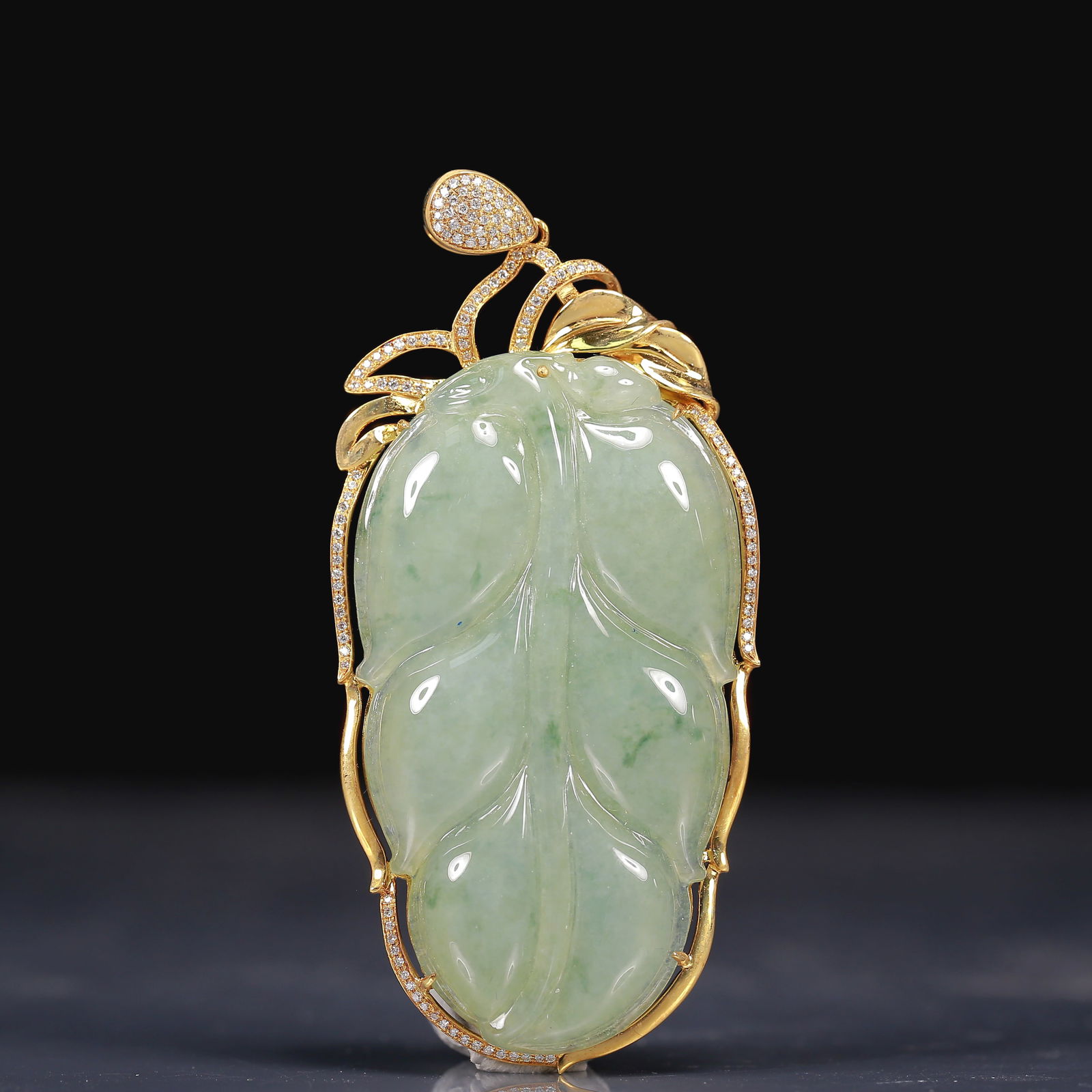 18K Gold Natural Jadeite Leaf Pattern Pendant, with Natural Diamond (1 of 4)