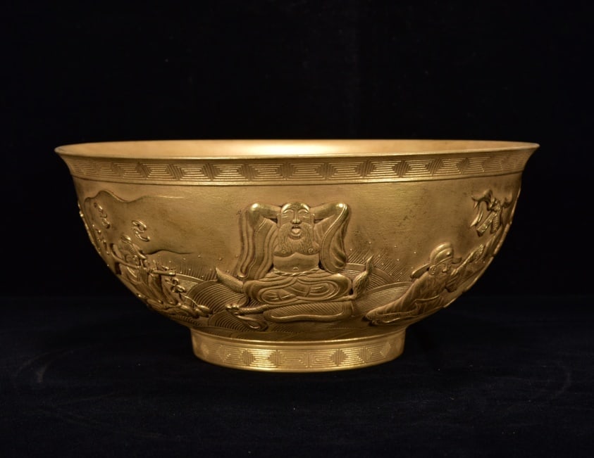 An Exquisite Gilt Seawater and Figure Pattern Bowl: An Exquisite Gilt Seawater and Figure Pattern Bowl,Qing Dynasty, China,Qianlong Six-character Mark,Size:3.1inx6.3in 