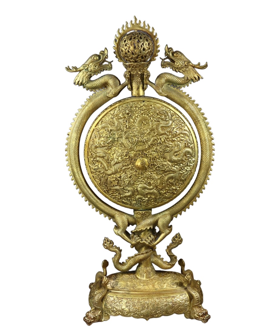 A Huge Gilt Bronze Auspicious Cloud and Dragon Pattern Screen: A Huge Gilt Bronze Auspicious Cloud and Dragon Pattern Screen,Qing Dynasty,China,Size:22.4inx10.6inx6.1in,Weight:7530g 