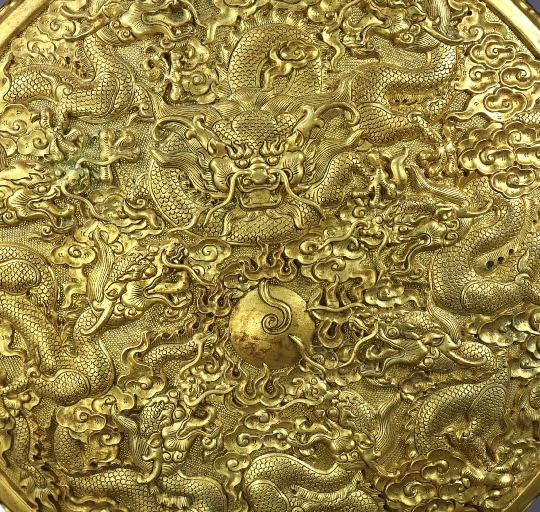 A Huge Gilt Bronze Auspicious Cloud and Dragon Pattern Screen - 6