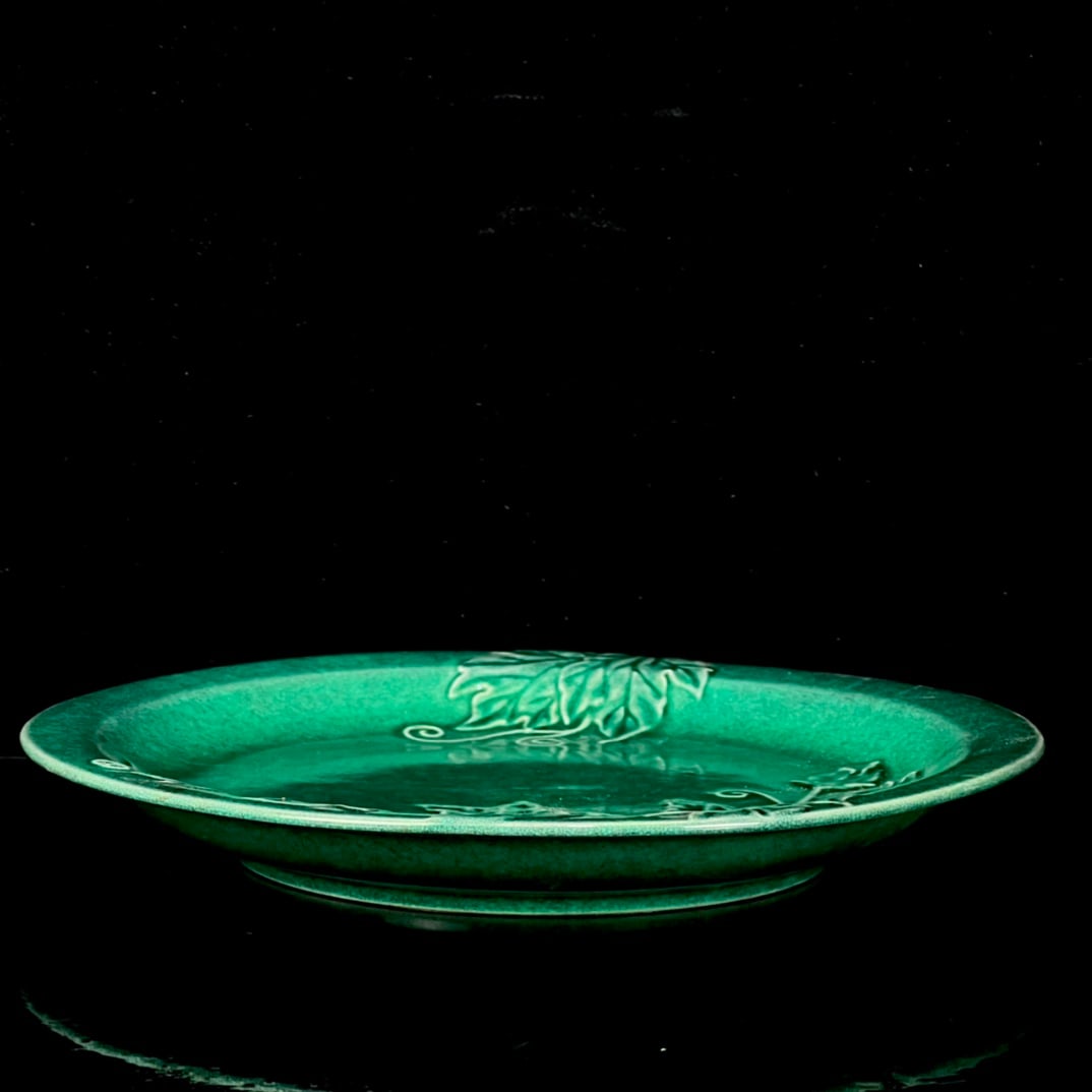 An Exquisite Green Glazed Flower Pattern Plate - 8