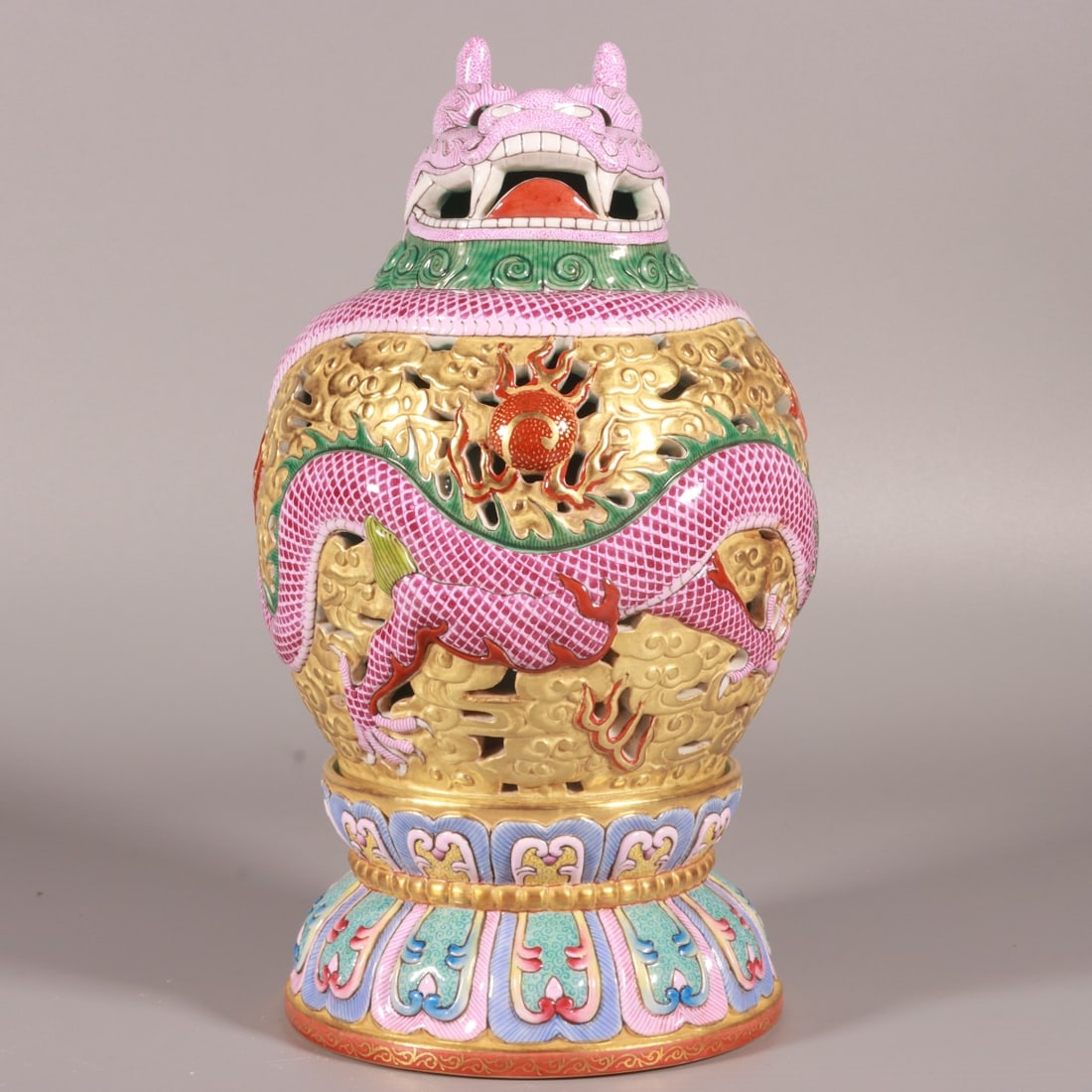 An Exquisite Enamel Gold Ground Auspicious Cloud and Dragon Pattern Censer,With Base: An Exquisite Enamel Gold Ground Auspicious Cloud and Dragon Pattern Censer,With Base,Qing Dynasty, China,Qianlong Six-character Mark,Size:9.1inx5.1in 珐琅彩金地祥&#