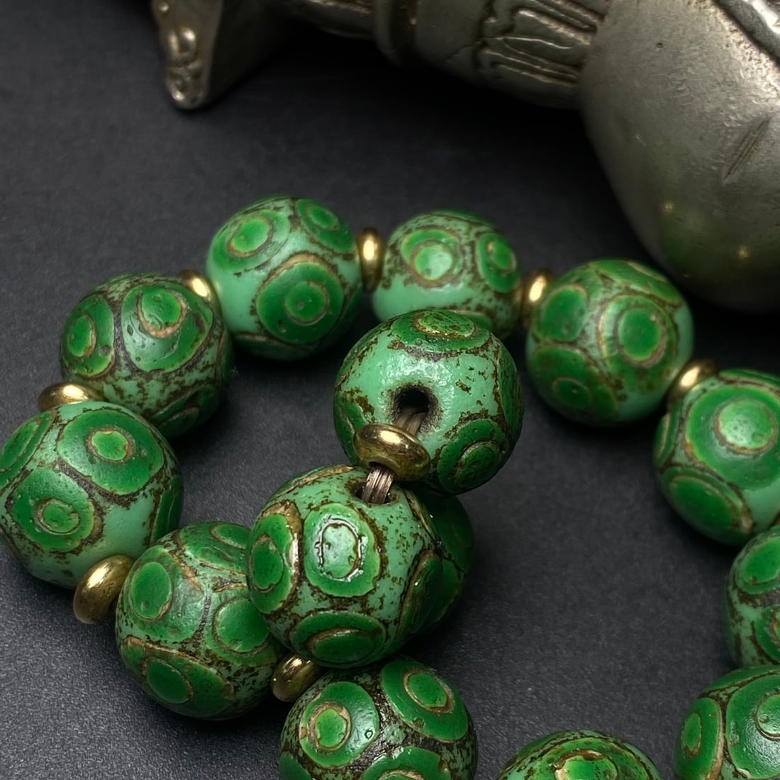 An Exquisite Glass Bracelets - 9