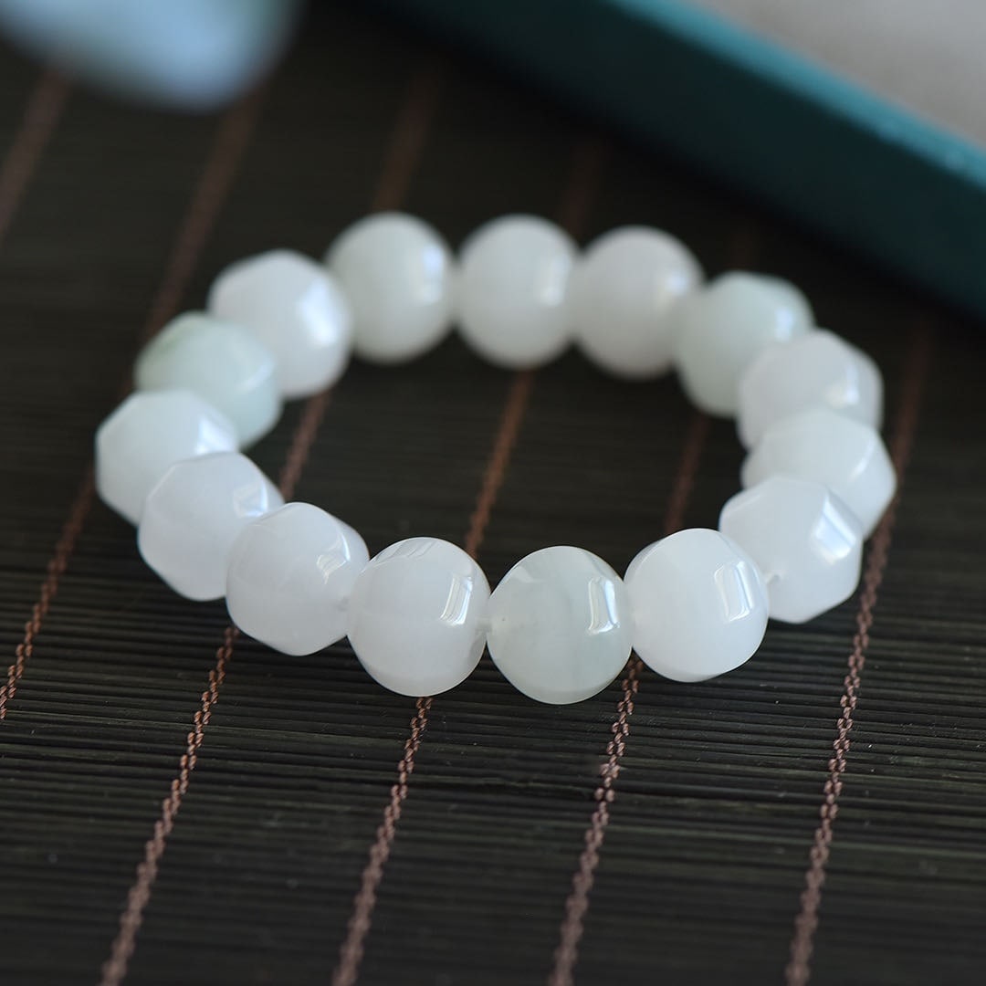 An Exquisite White Jade Bracelets - 3