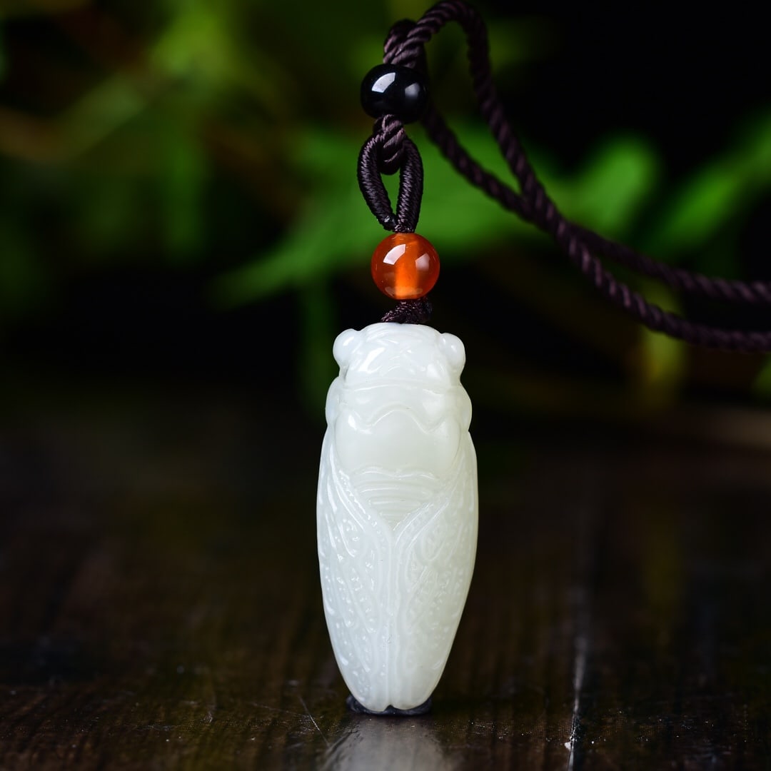 An Exquisite White Jade Cicada Pendant: An Exquisite White Jade Cicada Pendant,Size:36mmx14mm 白玉蝉吊坠