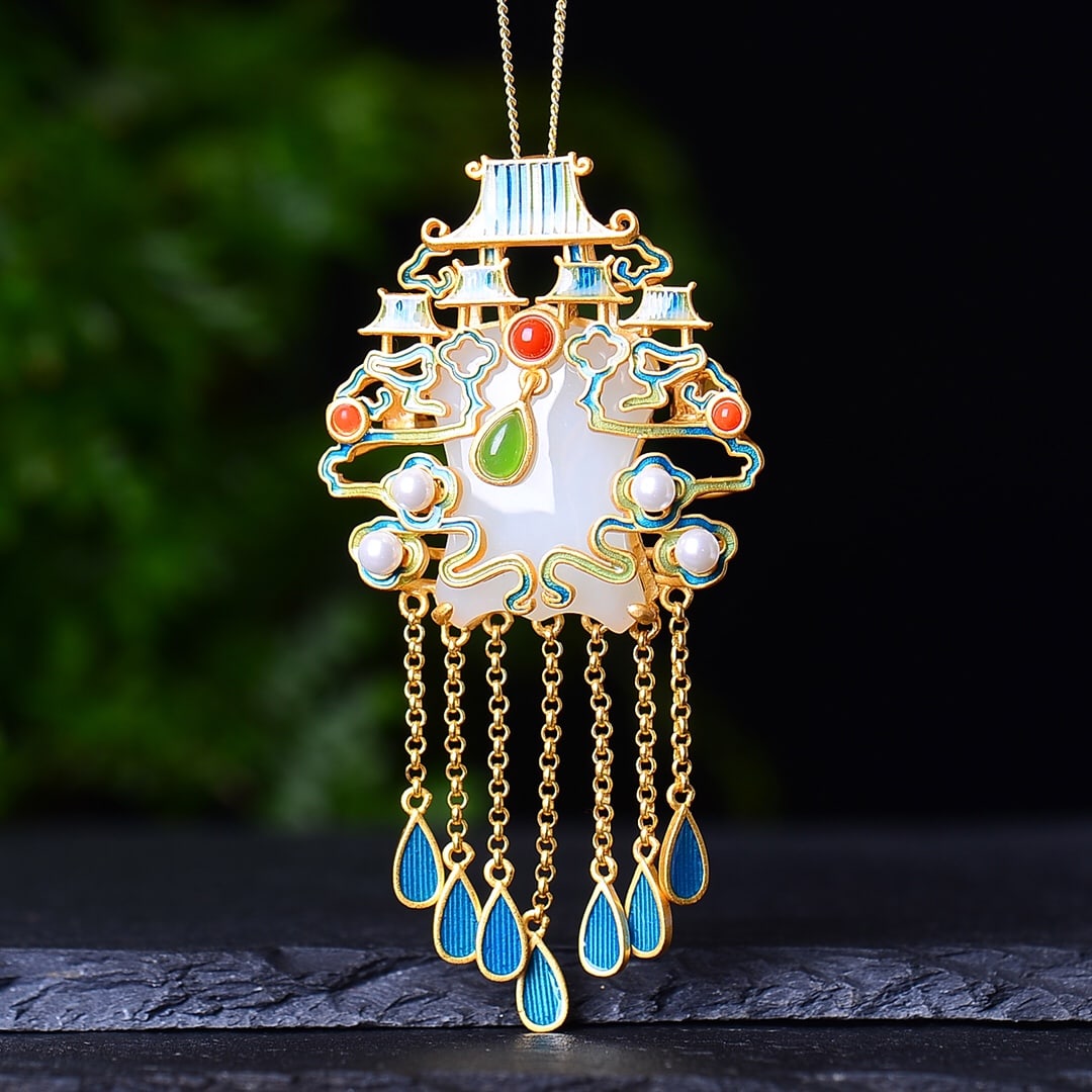 An Exquisite Sterling Silver-Gold Plated Inlaid White Jade Enamel Pendant,Inlaid Pearls: An Exquisite Sterling Silver-Gold Plated Inlaid White Jade Enamel Pendant,Inlaid Pearls,Size:16mmx23mm 