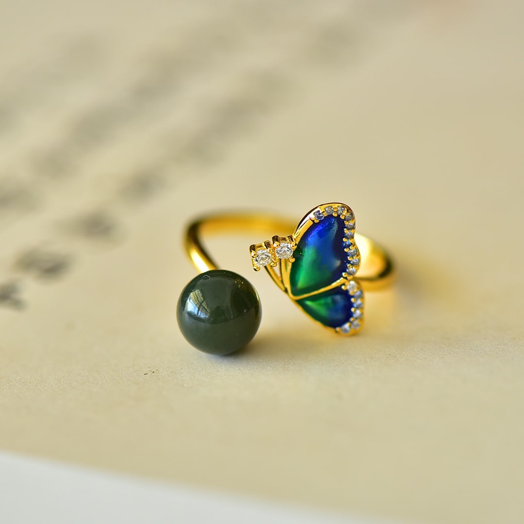 An Exquisite Sterling Silver-Gold Plated Inlaid Jasper Enamel Ring: An Exquisite Sterling Silver-Gold Plated Inlaid Jasper Enamel Ring, 纯银镀金镶碧玉珐琅戒指