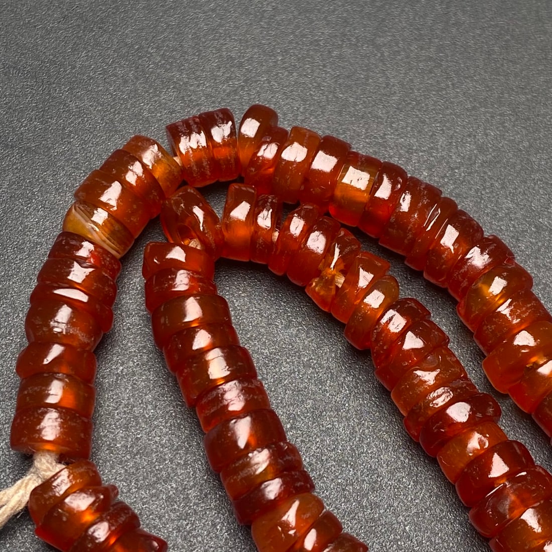 An Exquisite Agate Bracelets - 8