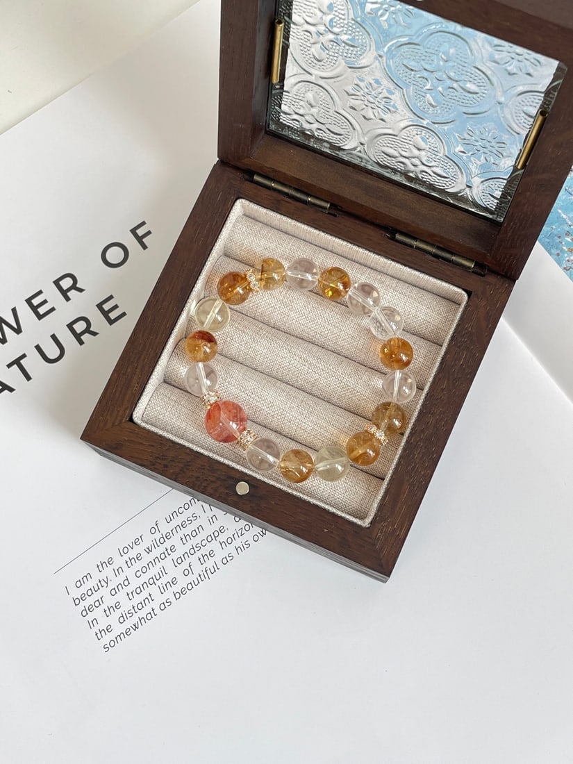 An Exquisite Crystal Bracelets - 2