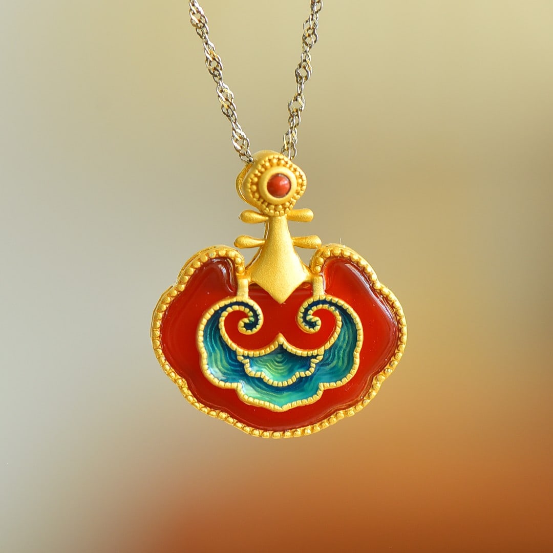 An Exquisite Sterling Silver-Gold Plated Inlaid Agate Enamel Pendant: An Exquisite Sterling Silver-Gold Plated Inlaid Agate Enamel Pendant,Size:10mmx18mm 纯银镀金镶玛瑙珐琅吊坠